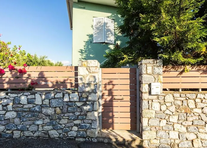 The Secret Garden At Georgia Holiday home Kalamata