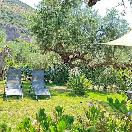 Casa vacanze The Secret Garden At Georgia Kalamata