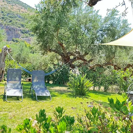 Ferienhaus The Secret Garden At Georgia Kalamata