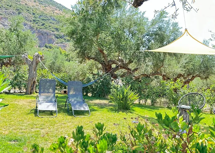 Сasa de vacaciones The Secret Garden At Georgia Kalamata